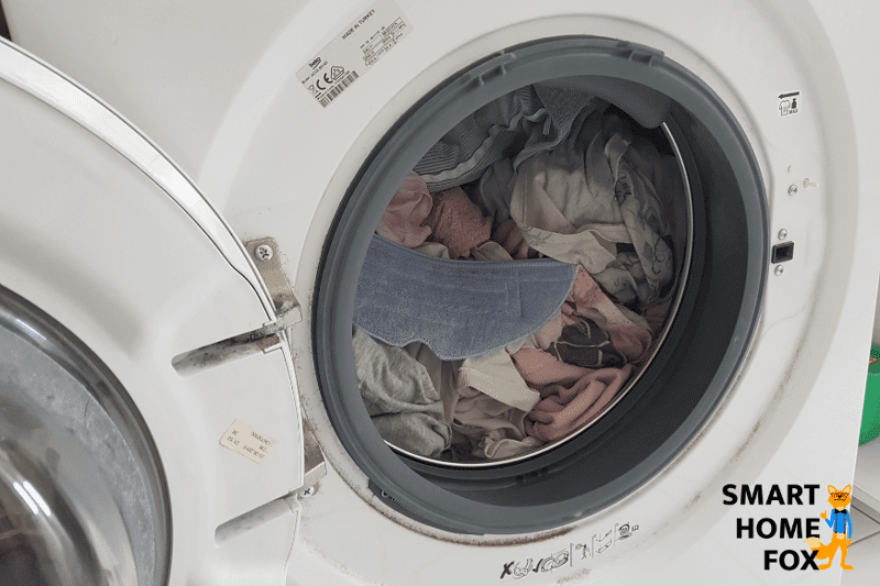 Der Wischmopp des Roborock S7 wird in der Waschmaschine gewaschen